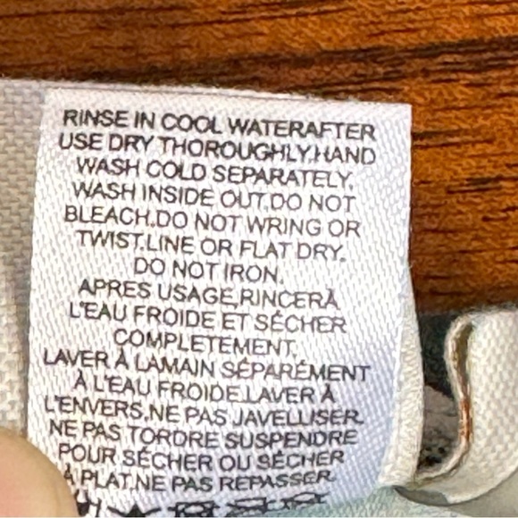 Tory Burch Issy Underwire Halter Bikini Top SZ. M - Picture 12 of 12